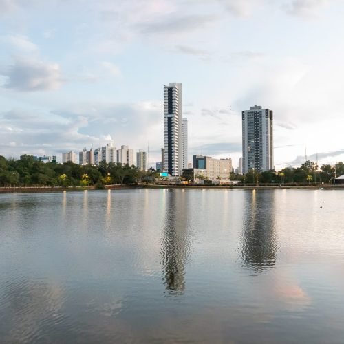 Avenida ao lado do Parque das Águas é bloqueada para festa dos 307 anos de Cuiabá