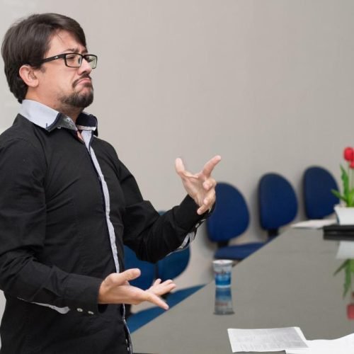 Seduc abre inscrições para curso gratuito de Libras com 390 vagas em Cuiabá